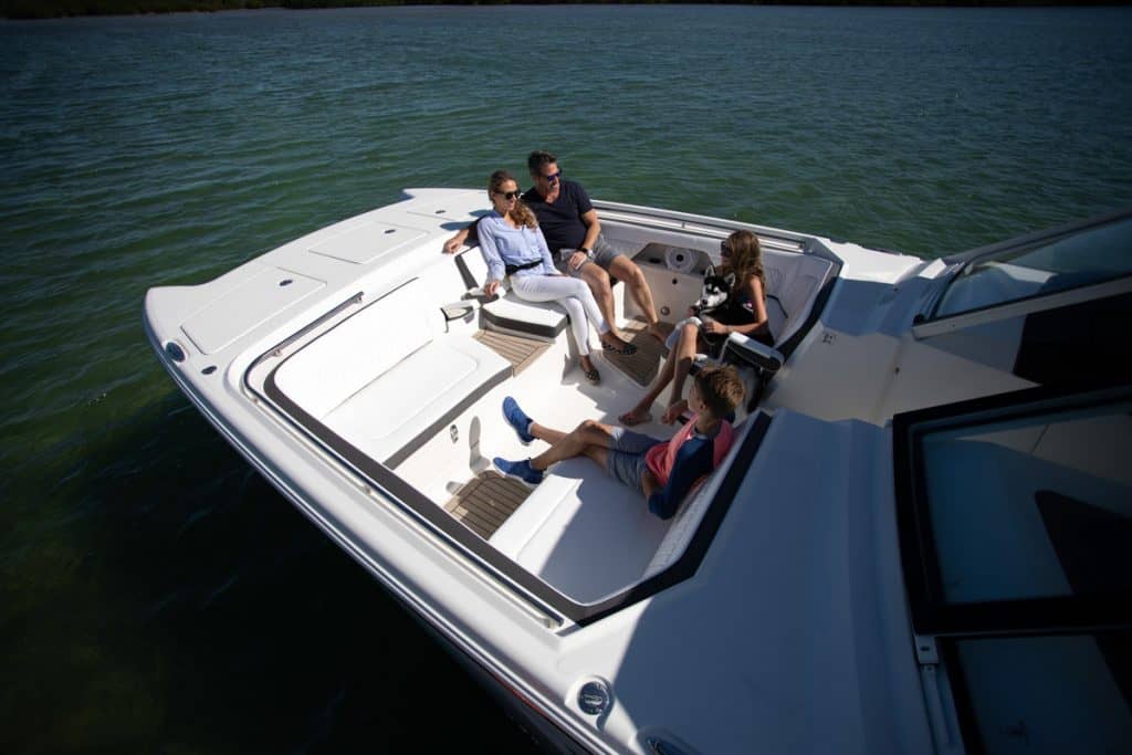 (2) forward facing bow seats